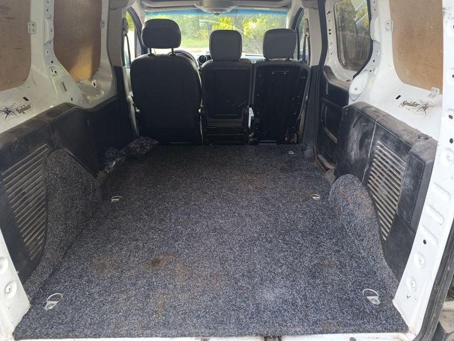 Citroen Berlingo 2013..