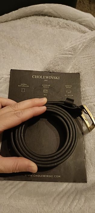 Pasek skórzany czarny z złotą klamrą