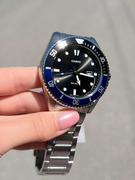 Чоловічий годинник Casio MDV-107D-1A2.