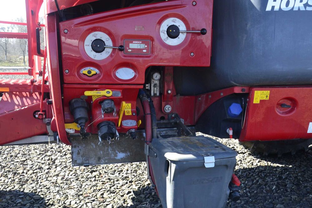 Обприскувач причіпний Horsch Leeb 6 LT