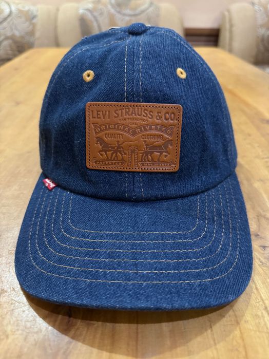 Джинсовая кепка Levi's
