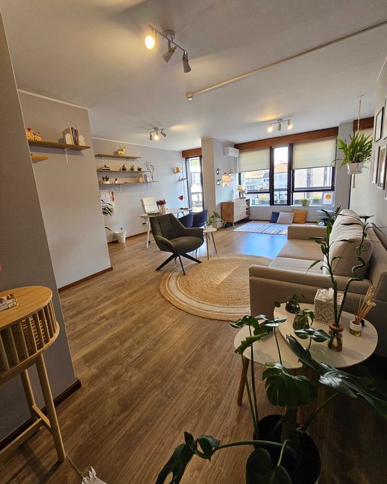 Arrenda-se escritório / Gabinete de consultas