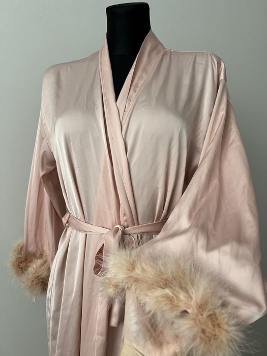 2 szlafroki maxi z puszkiem na przygotowania slubne Envy co.