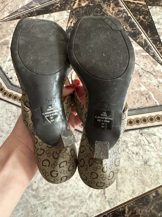 Мюлі Guess босоніжки