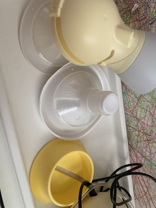 Bomba extratora de leite medela como nova