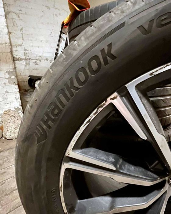 Komplet kół BMW X5 (felgi+opony letnie Hankook) R20