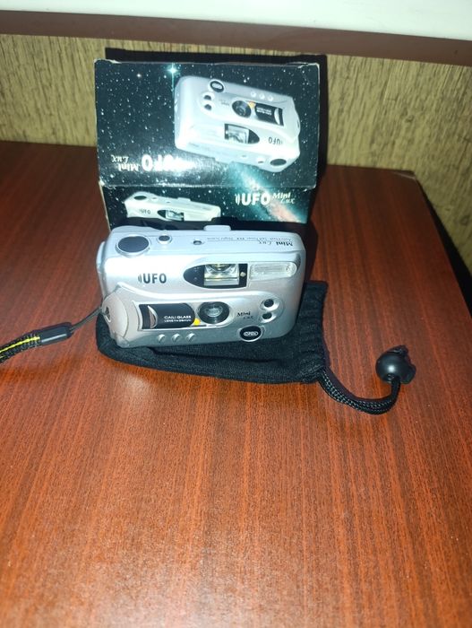 Продам відео камеру та фотокамеру