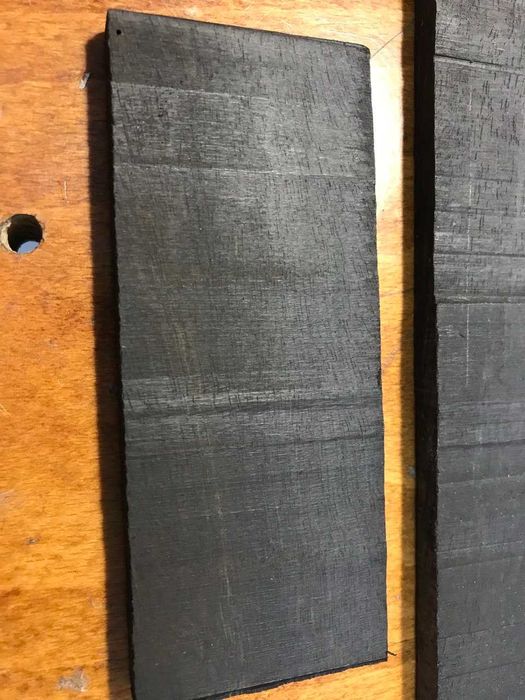 Чёрное дерево Эбен (Ebony) полосы 40–50 мм. Резка под размер