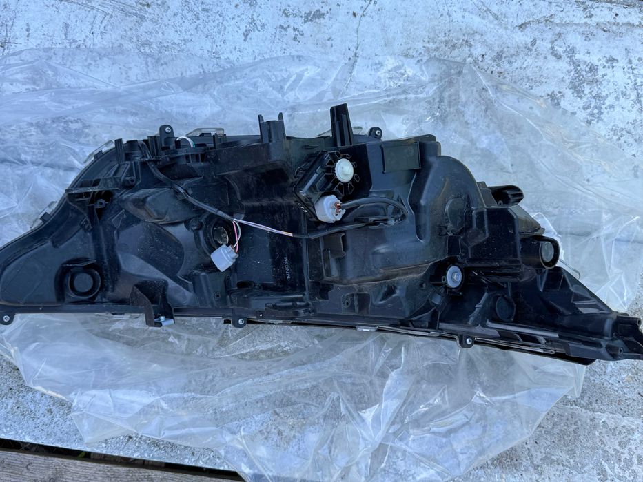 Lampa lewy przód Toyota RAV4 OE  LIFT