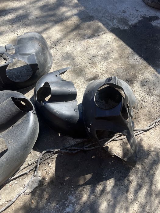 Подкрылок передний крайслер 300м chrysler 300 m