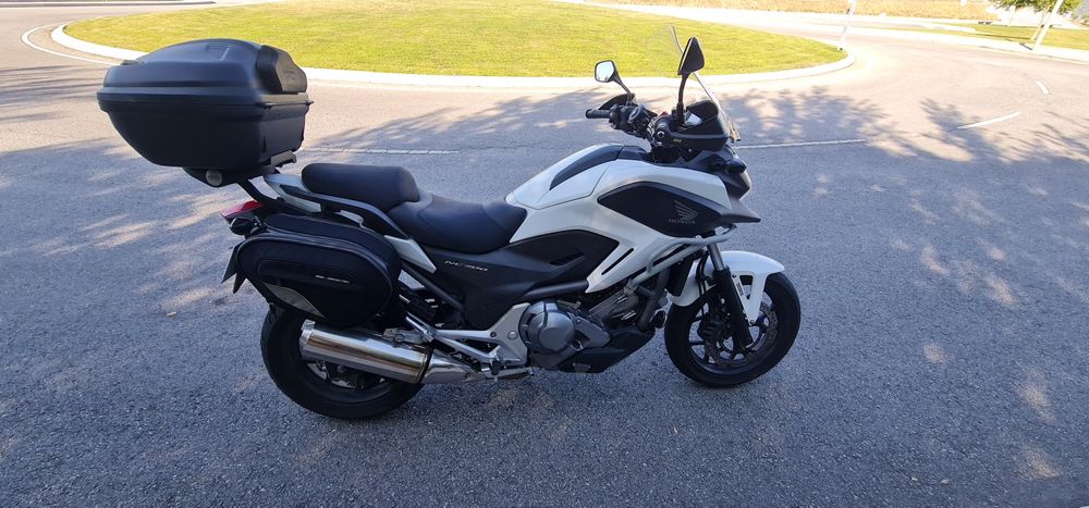 Honda nc700x automática