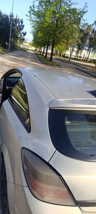 Opel astra h gtc