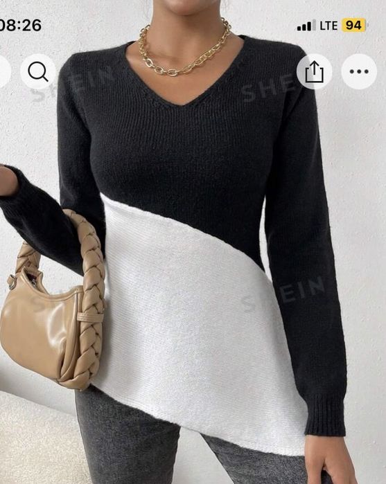 Asymetryczny sweterek