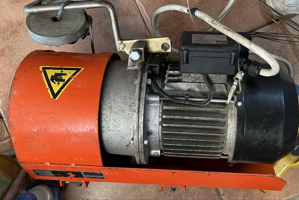 Guincho para transporte e elevação de cargas