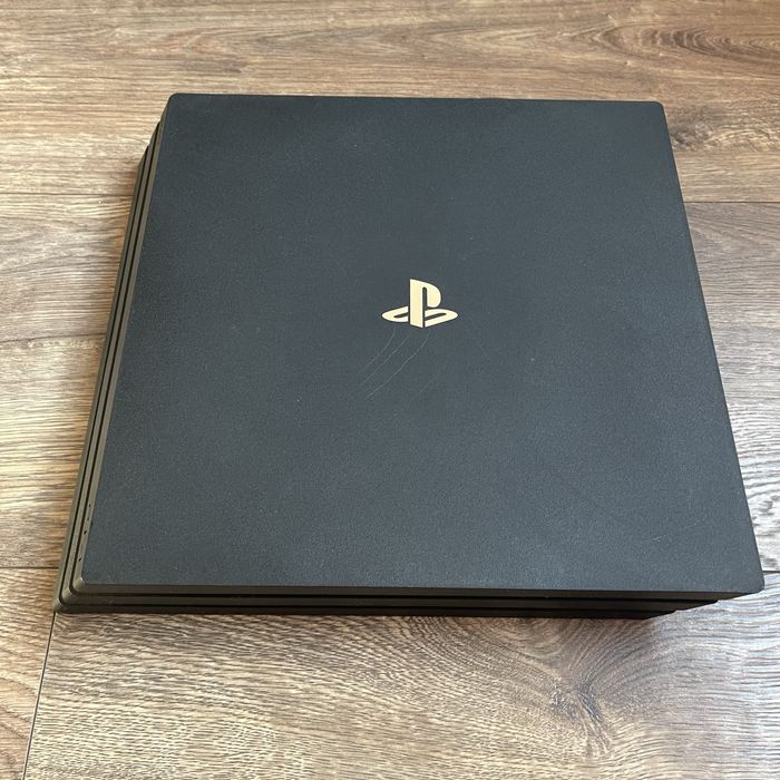 Konsola sony ps4 pro - pad - ssd