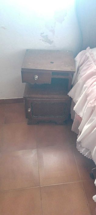 Mesa de Cabeceira