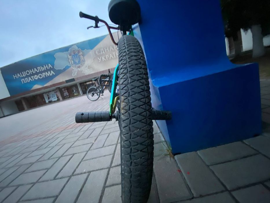 Продам велосипед BMX(торг) дивіться опис