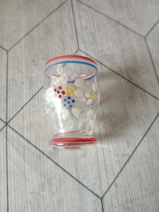 Hand-painted crystal chalices474808819814901761