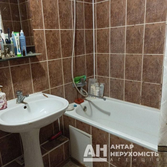 Продається 3-к квартира в Кропивницькому , р-н Пʼять пʼять (Гагаріна).