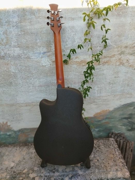 OVATION Applause Acoustic Electric Guitar / Guitarra