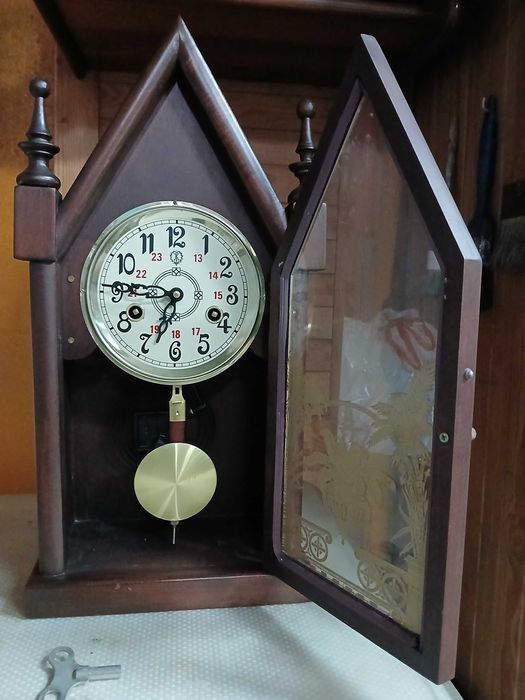 Relógio de Capela, modelo Batalha