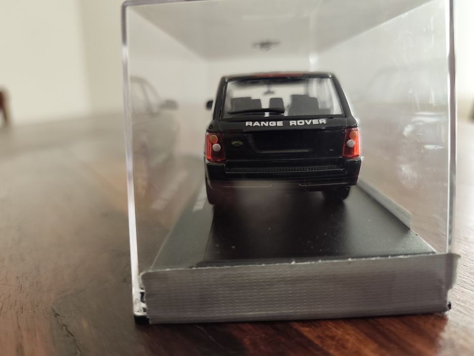 1:43 range Rover sport hse