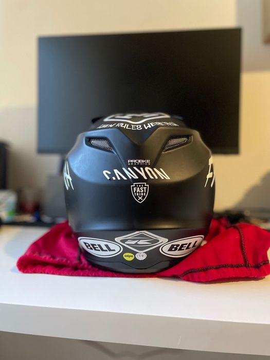 Capacete Bell Full 9 (MIPS protection)