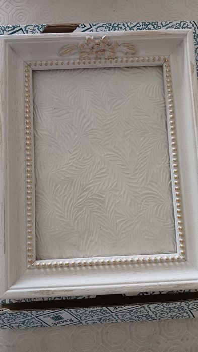 Moldura branca 10x13 cm nova na embalagem