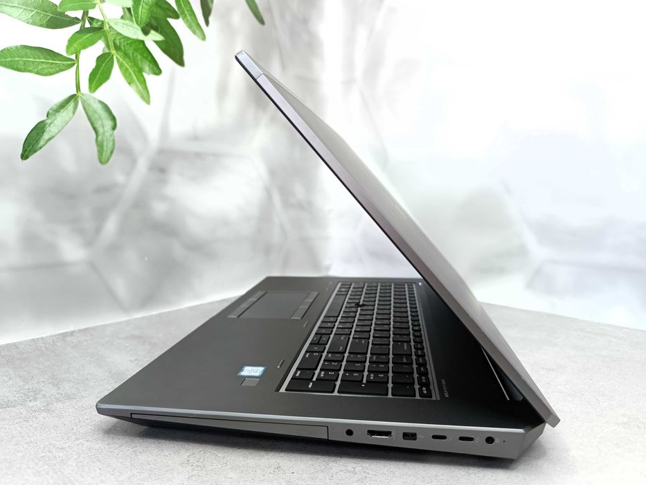 Quadro T1000 4GB/ HP ZBook 17 G6/i5-9400H/16/512/17"/Full HD IPS