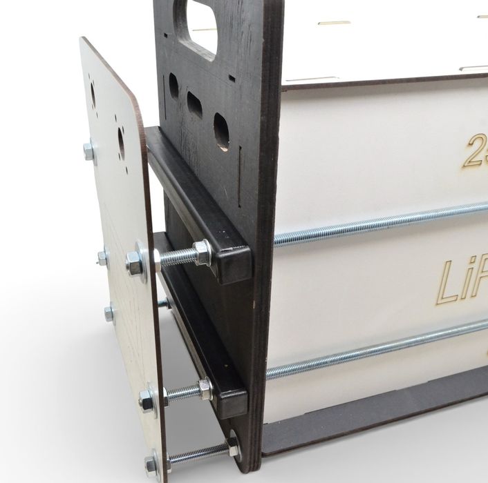 Для акумуляторів  LiFePO4 профіля для стягування.