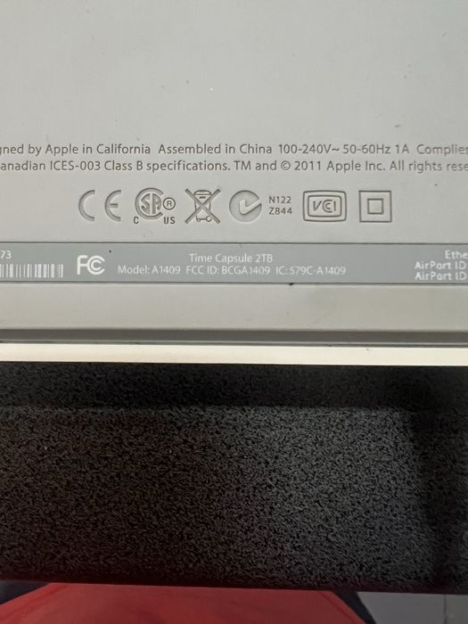 Wi-Fi роутер Apple AirPort Time Capsule 2TB (4-те покоління, A1409)
