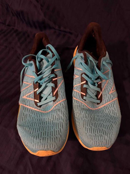 buty new balance niebiesko-żółte 43