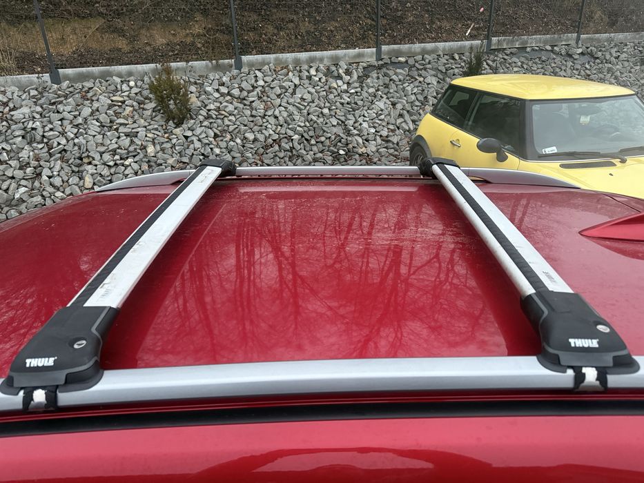 Uchwyt na narty lub bagażnik Thule!