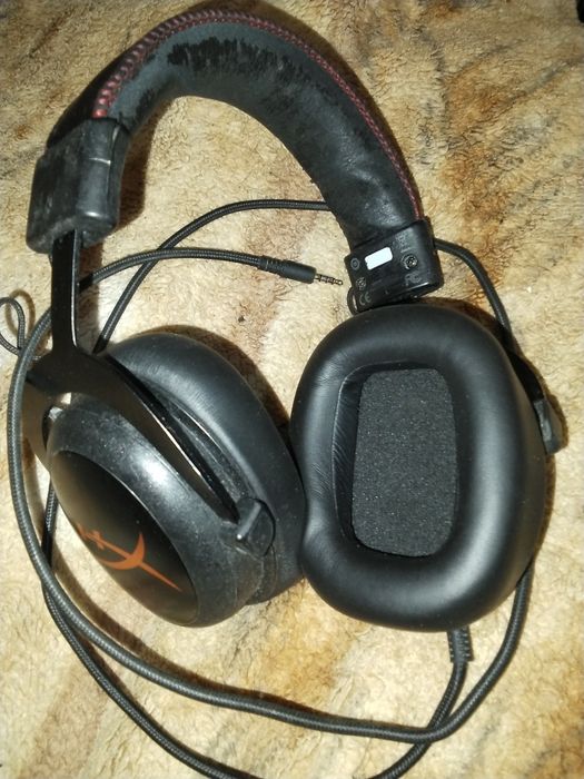 Наушники Hyper X.
