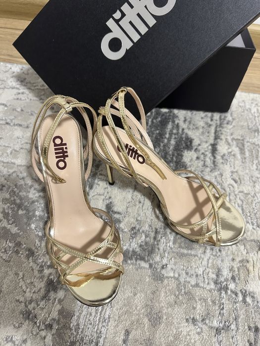 Туфлі вечірні