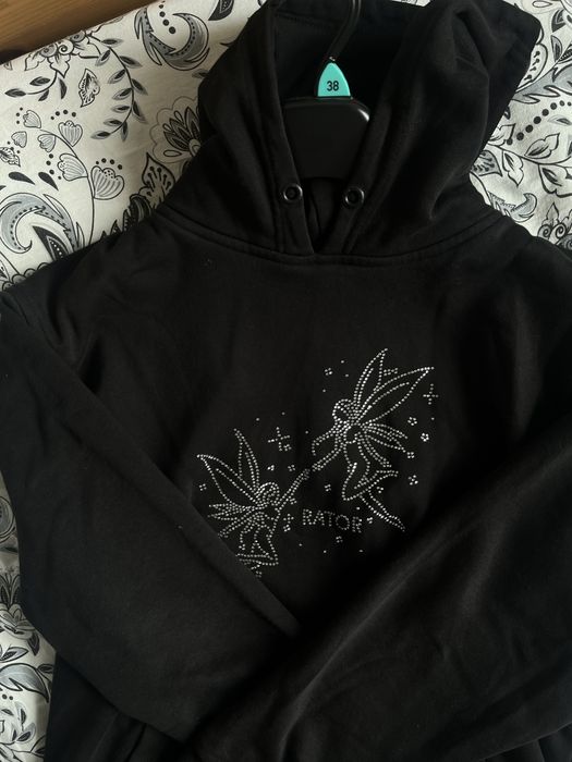 czarna bluza rator z kryształkami