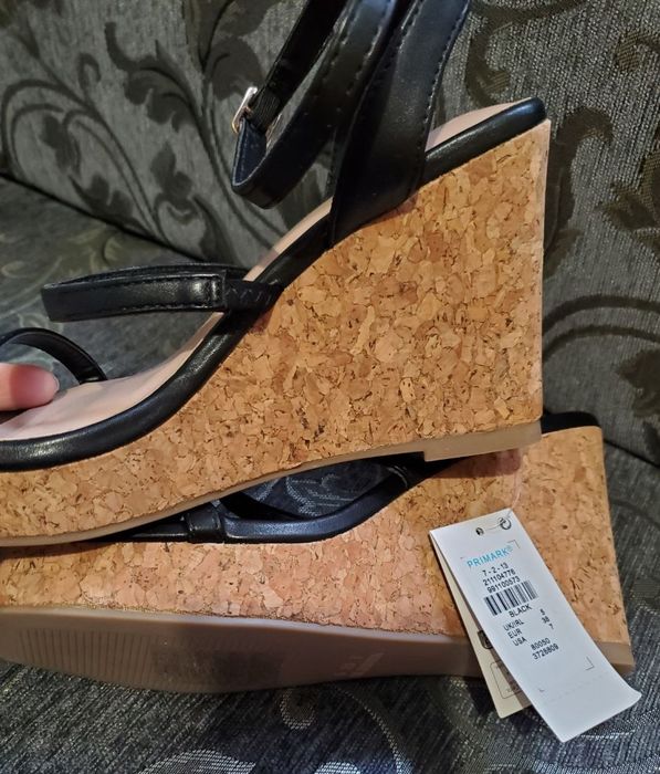 Босоніжки чорні жіночі "Primark". 38 - 39 розмір.