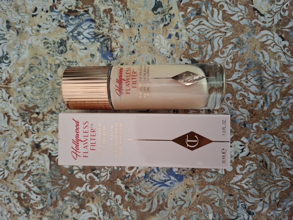 Stan idealny Charlotte Tilbury Hollywood Flawless Filter odcień 1 Fair