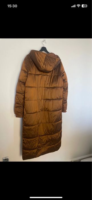 Płaszcz zimowy puchowy Guess