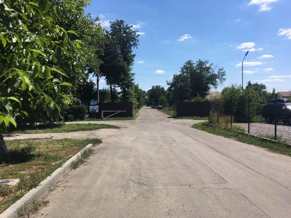 Продам участок 20 соток ,Золотые ключи