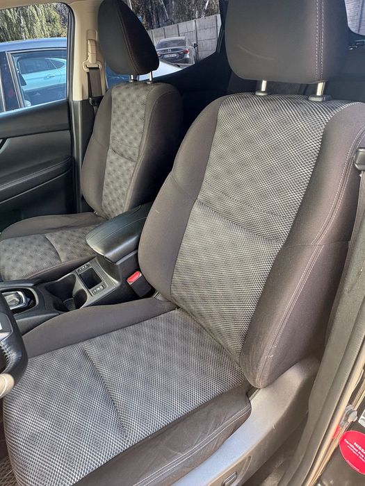 Nissan Rogue sport SV