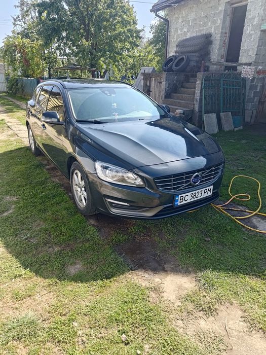 VOLVO  V60  2014 автомобіль
