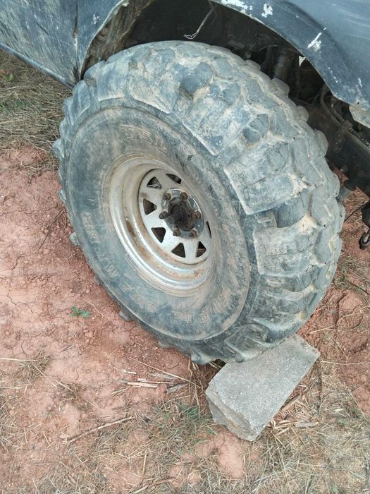Jantes 15" com Pneus Super Swamper TSL