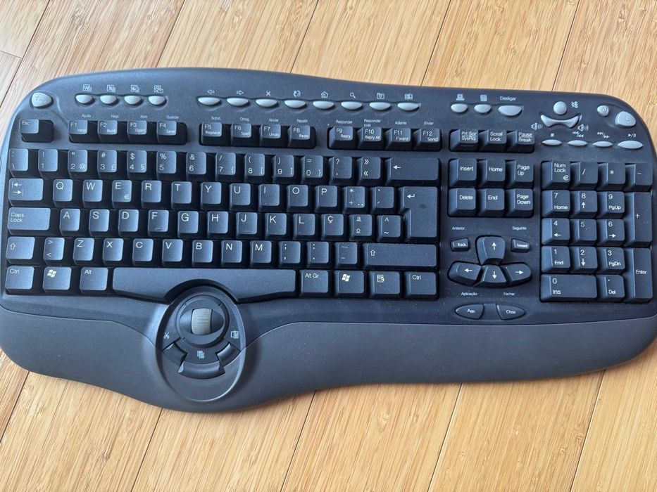 Teclado + rato (sem fios)