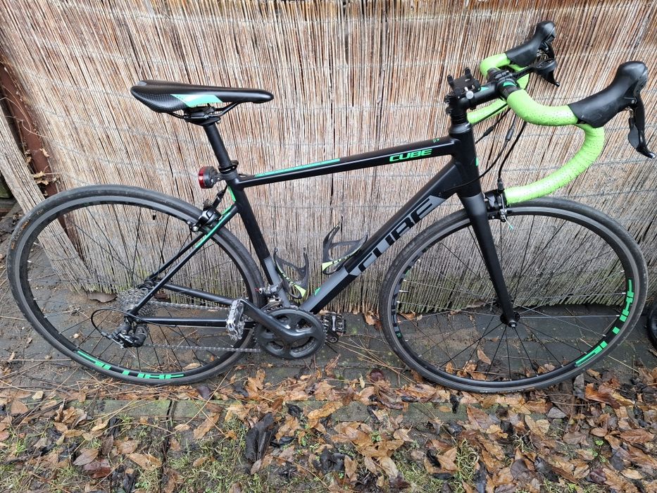 Cube attain ,shimano 105