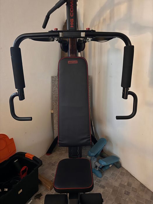 Máquina multifunções de ginásio