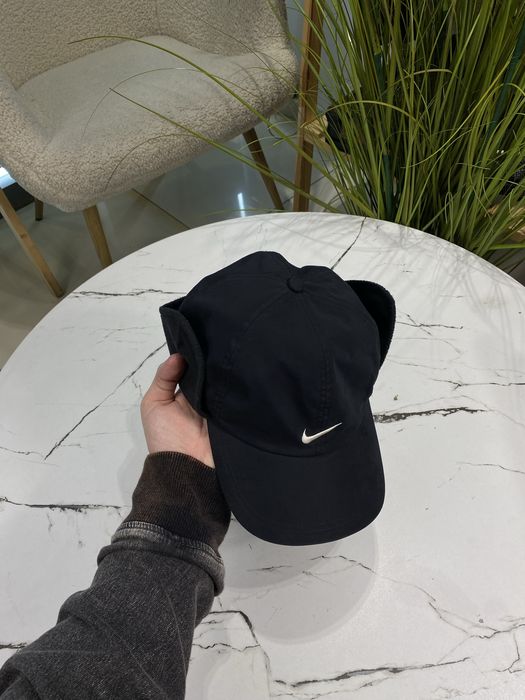 Винтажная кепка-ушанка Nike