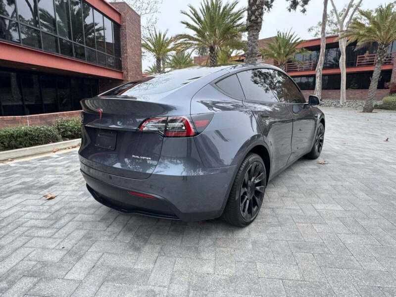 2023 Tesla Model Y Long Range