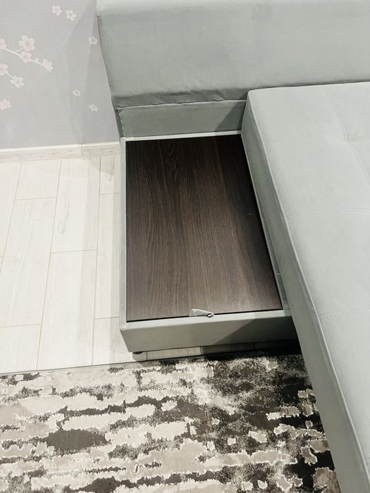 Продам прекрасний кутовий диван