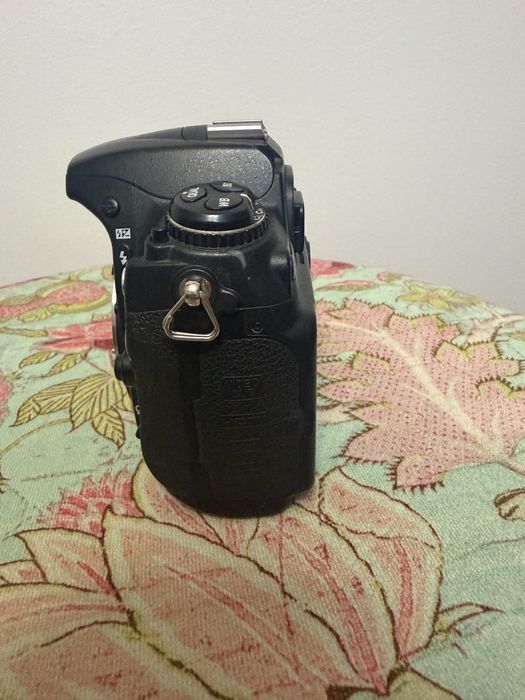 Nikon D300 para reparar ou para peças